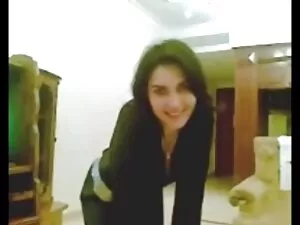 बाथरूम में हॉट हिंदी ...