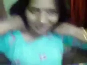 रिचर्ड ने एक कुतिया  ...