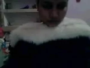 जॉन होम्स के पास एक  ...