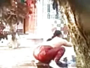 सेक्सी युवा सुंदरता  ...