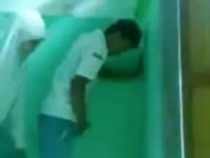 बस्टी चिक wanked और  ...