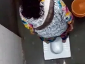 रूसी छात्र प्रकृति म ...