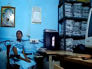 काले स्ट्रैपआन के हि ...