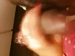 संतुष्ट चेक श्यामला  ...