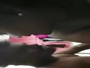बेबी ने अपनी चूत को  ...