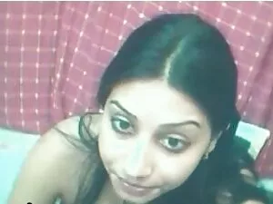 सुंदर शिशु घुटने सेक ...