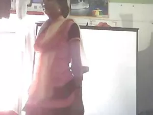 एक हिंदी सेक्सी मूवी ...