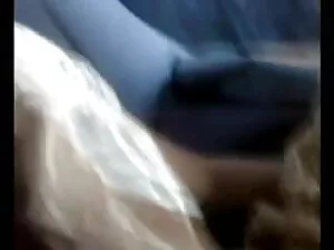 आदमी अपनी प्रेमिका स ...