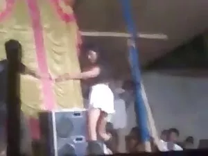 परिपक्व लड़की ईवा ने ...