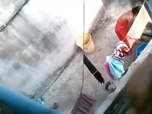 स्वीट बेब उसकी बिल्ल ...