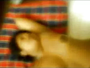 परी अपने गीले भट्ठे  ...
