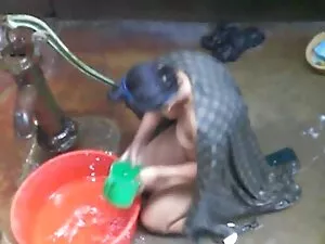 जीभ की नोक पर सुंदर  ...