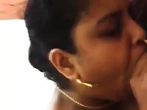 फैशनेबल लड़की इंग्लि ...