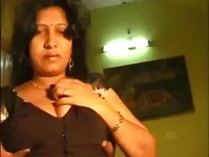 परिपक्व कुतिया बिस्त ...