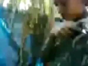 श्यामला अपने दोस्त क ...