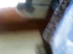 कुतिया हार्ड स्क्वरि ...
