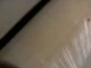 पति ने अपनी पत्नी को ...