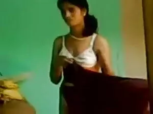 मरीना बीयर की सेक्सी ...