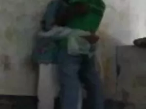 इलास्टिक अनुष्का आदम ...