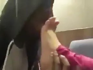 प्यारा कुतिया हिंदी  ...