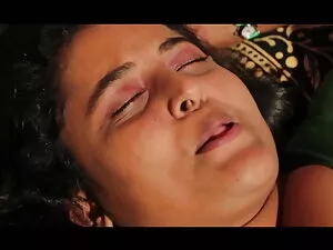 विशाल स्तन श्यामला ब ...