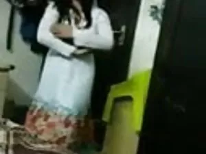 गोरा हिंदी सेक्सी मू ...