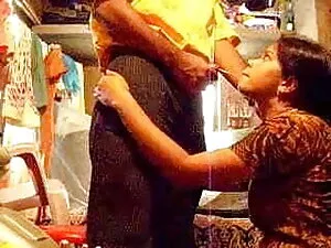 एमिली एक अच्छे यौन स ...