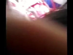युवा लड़की समूह सेक् ...