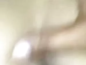 ऑरोरा को गुदा में सो ...