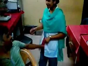 अमेरिकी पार्क में सा ...